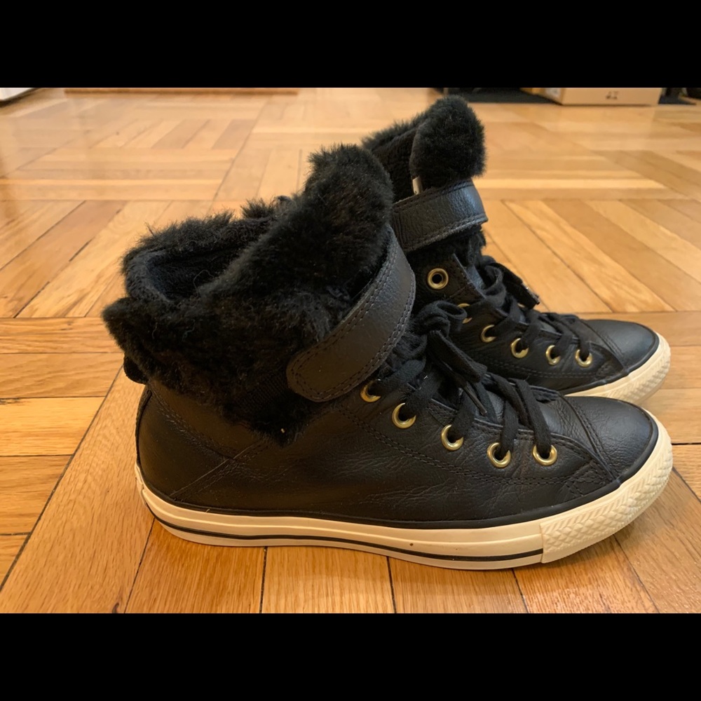 Convers faux fur sneakers